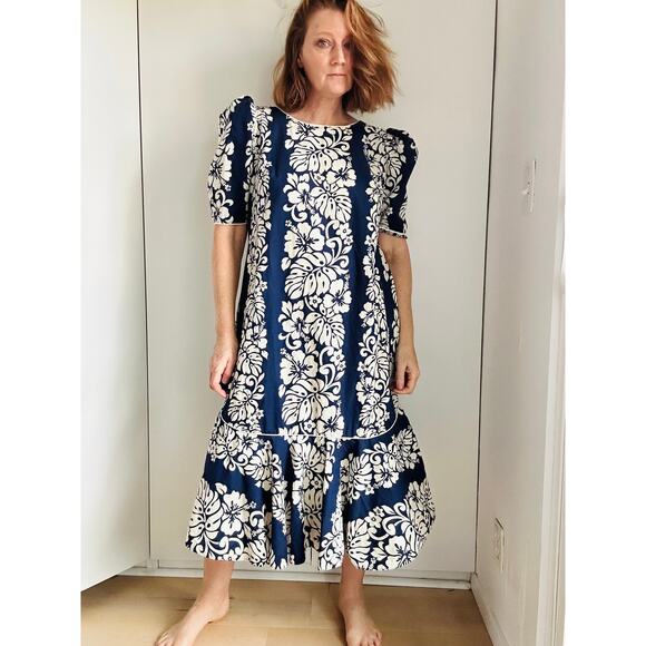 Vintage Royal Creations Hawaiin MuMu Dress Size XL Traditional Print Vacation - Picture 1 of 7